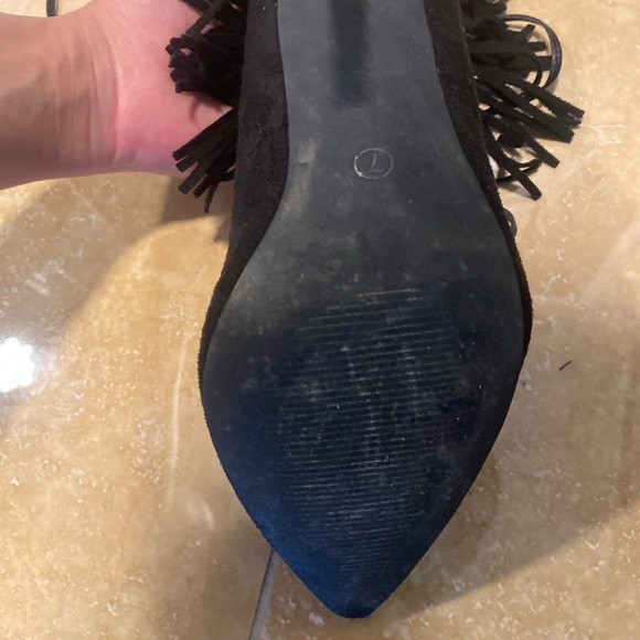 STYLISH FRINGE HEELS - Picture 5 of 5